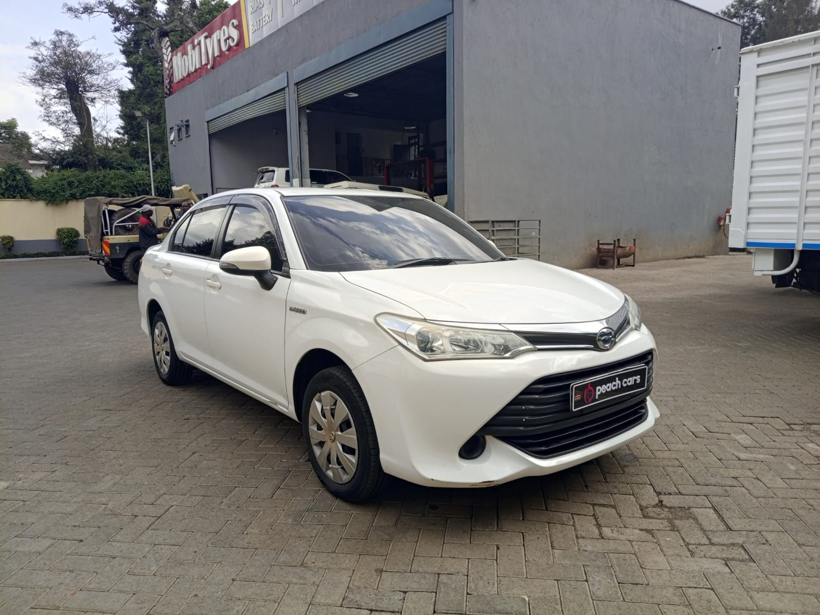 Toyota Axio 2016
